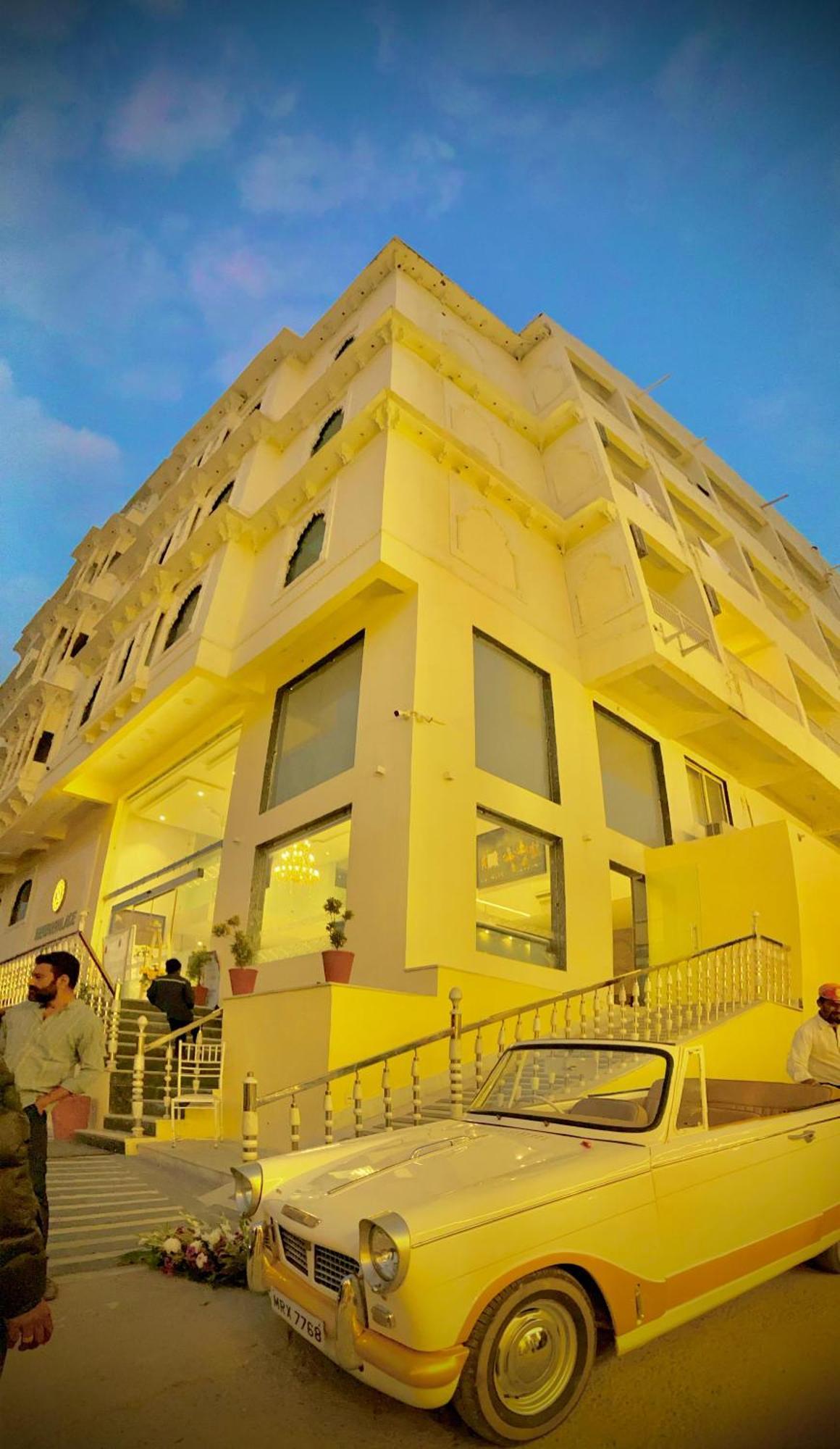 Mewar Palace Resort And Spa Udaipur Exterior foto