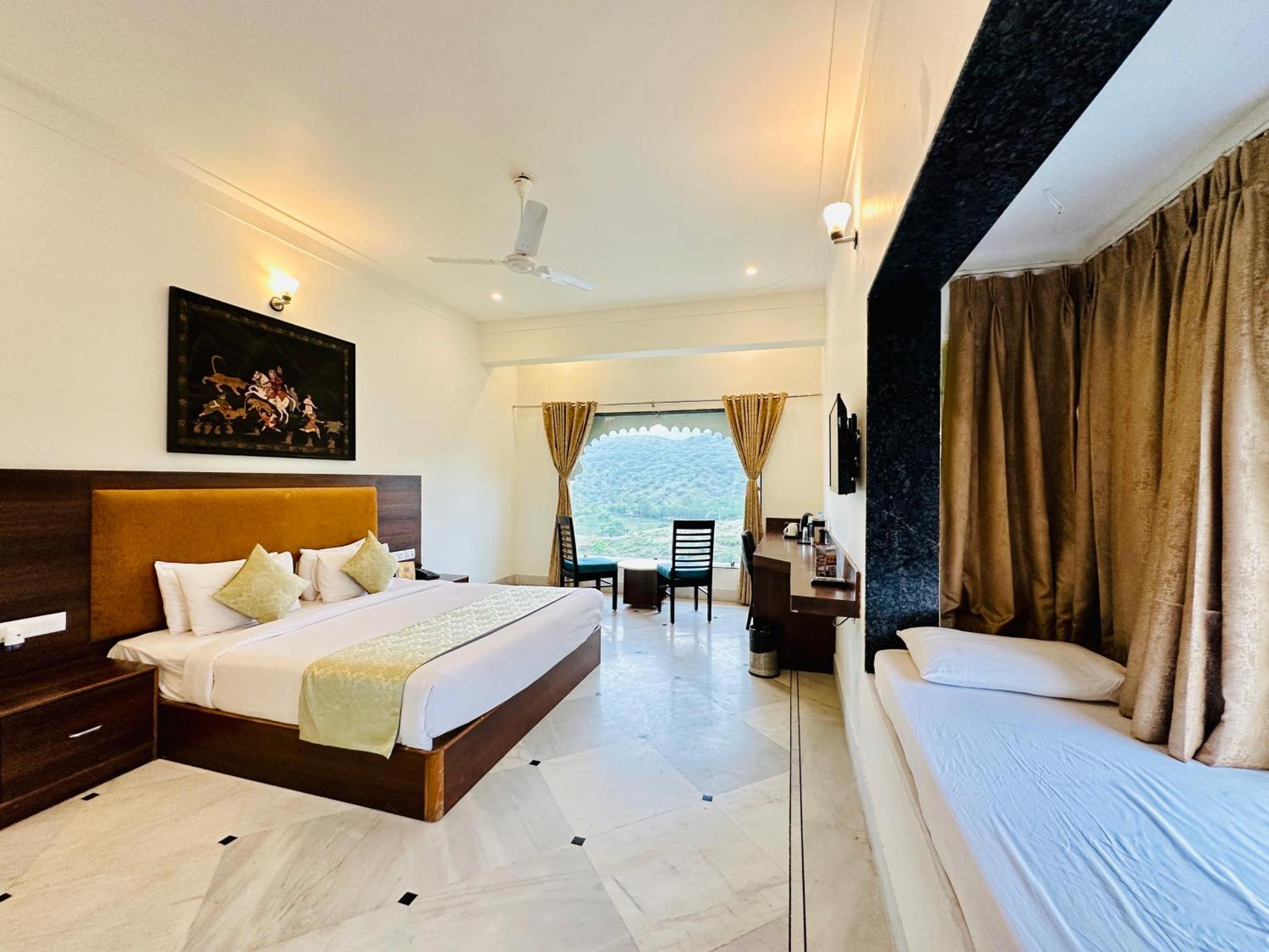 Mewar Palace Resort And Spa Udaipur Exterior foto